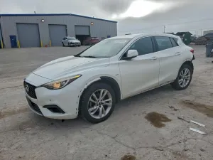 Infiniti QX30 BASE 2.0L 4 2017