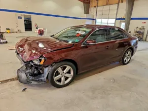 Volkswagen Passat SE 2.5L 5 2013