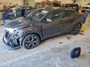 Toyota C-HR XLE 2.0L 4 2018