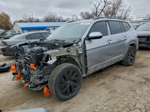 Volkswagen Atlas SE 2.0L 4 2024