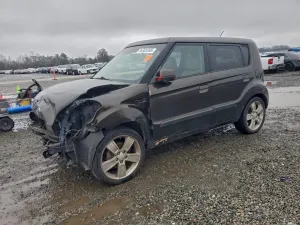 Kia Soul + 2.0L 4 2010