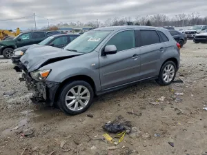Mitsubishi Outlander SE 2.0L 4 2015