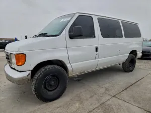 Ford Econoline E350 SUPER DUTY WAGON 5.4L 8 2005