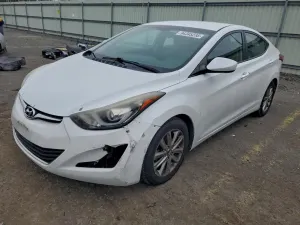 Hyundai Elantra SE 1.8L 4 2016