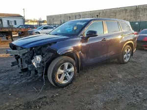 Toyota Highlander L 2.4L 4 2023
