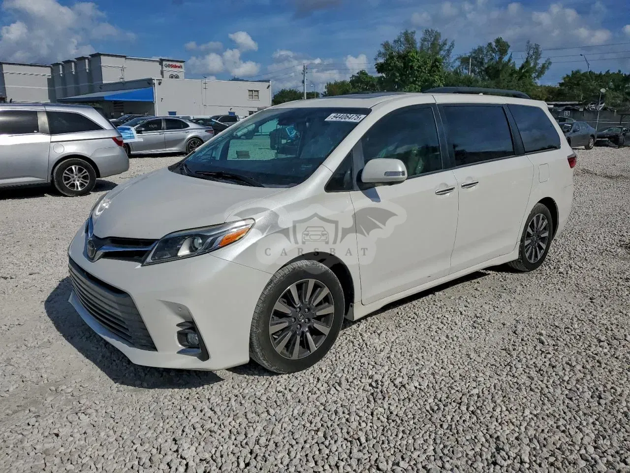 Toyota Sienna XLE 3.5L 6 2019