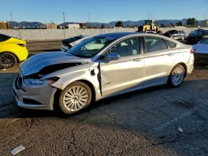 Ford Fusion SE PHEV 2.0L 4 2016