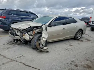 Chevrolet Malibu LS 2.5L 4 2015