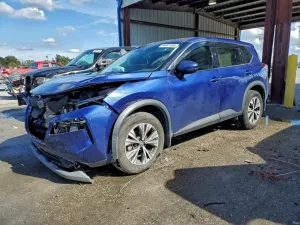 Nissan Rogue SV 2.5L 4 2021