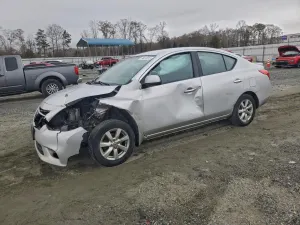Nissan Versa S 1.6L 4 2013