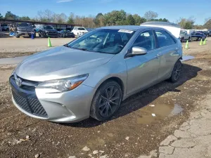 Toyota Camry LE 2.5L 4 2015
