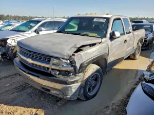 Chevrolet Silverado 1500 C1500 4.8L 8 2003