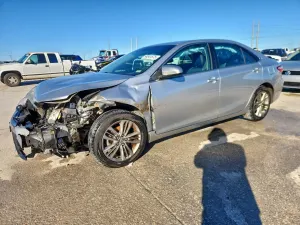 Toyota Camry LE 2.5L 4 2015