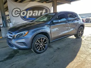 Mercedes-Benz GLA 2.0L 4 2015