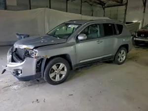 Jeep Compass LATITUDE 2.4L 4 2015