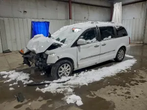 Chrysler Town & Country TOURING 3.6L 6 2015