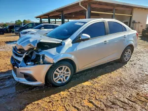 Chevrolet Aveo (Sonic) LS 1.8L 4 2017