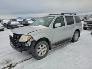 Nissan Pathfinder S 4.0L 6 2011