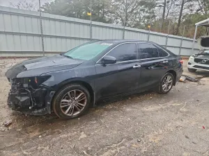 Toyota Camry LE 2.5L 4 2015