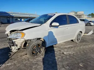 Chevrolet Aveo (Sonic) LT 1.6L 4 2011