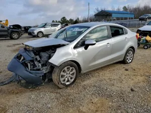 Kia Rio LX 1.6L 4 2013