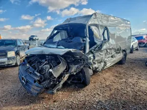 Mercedes-Benz Sprinter 2500 2.0L 4 2024
