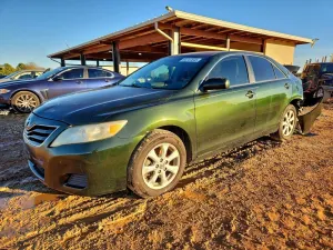 Toyota Camry BASE 2.5L 4 2010