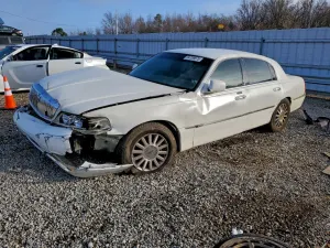 Lincoln Town Car EXECUTIVE 4.6L 8 2004