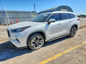 Toyota Highlander XLE 3.5L 6 2020