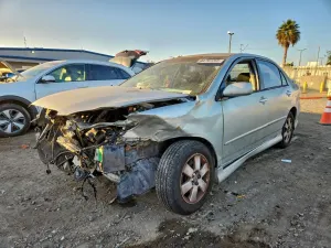 Toyota Corolla CE 1.8L 4 2004