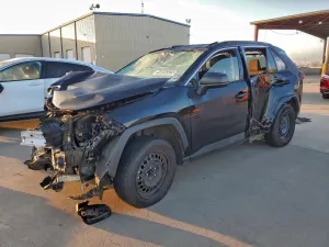 Toyota Rav4 LE 2.5L 4 2019