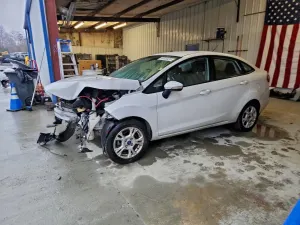 Ford Fiesta SE 1.6L 4 2015