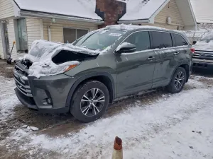Toyota Highlander LE 3.5L 6 2017