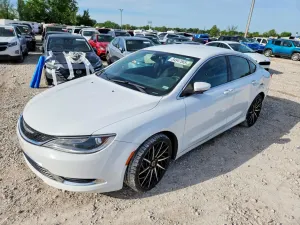 Chrysler 200 LIMITED 2.4L 4 2015