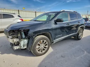 Jeep Cherokee LATITUDE PLUS 2.4L 4 2019