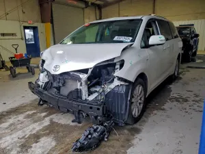 Toyota Sienna XLE 3.5L 6 2017