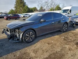 Nissan Altima SV 2.5L 4 2022