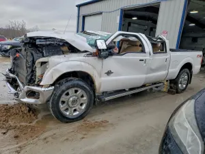 Ford F-250 SUPER DUTY 6.7L 8 2013