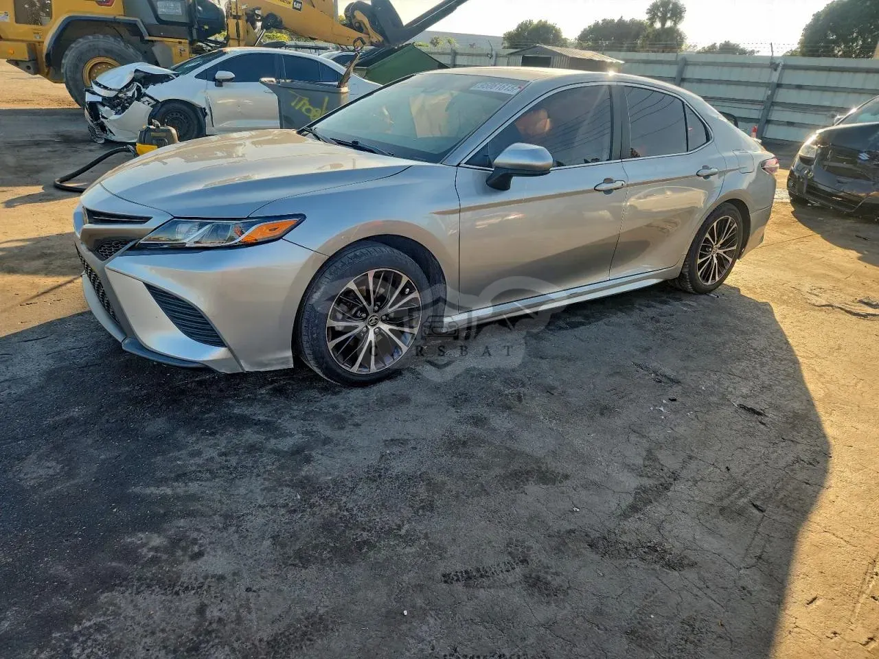 Toyota Camry SE 2.5L 4 2020