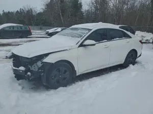 Hyundai Elantra SEL 2.0L 4 2023