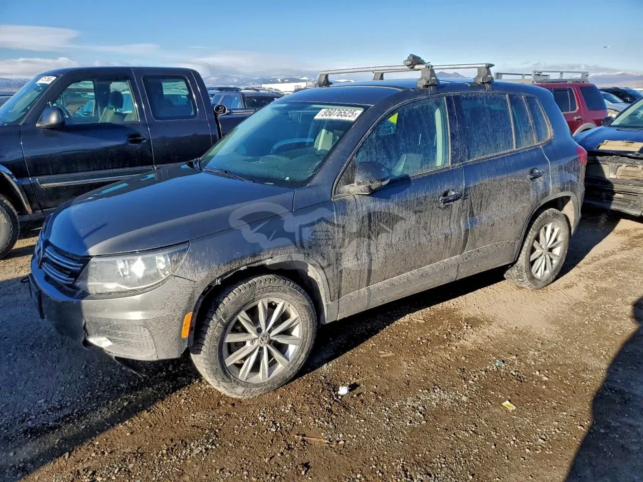 Volkswagen Tiguan S 2.0L 4 2014