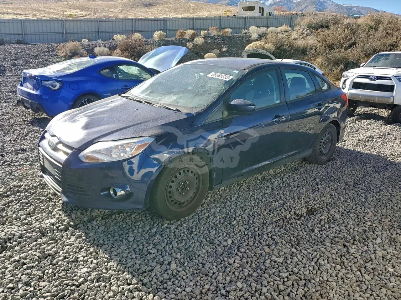 Ford Focus SE 2.0L 4 2012