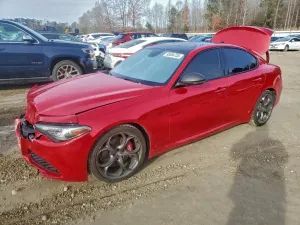 Alfa Romeo Giulia 2.0L 4 2019