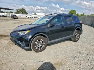 Toyota Rav4 LE 2.5L 4 2018