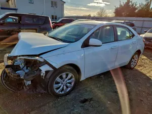 Toyota Corolla L 1.8L 4 2015