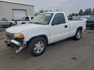GMC Sierra C1500 4.8L 8 2003