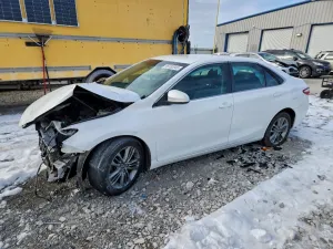 Toyota Camry LE 2.5L 4 2015