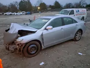 Toyota Camry BASE 2.5L 4 2011