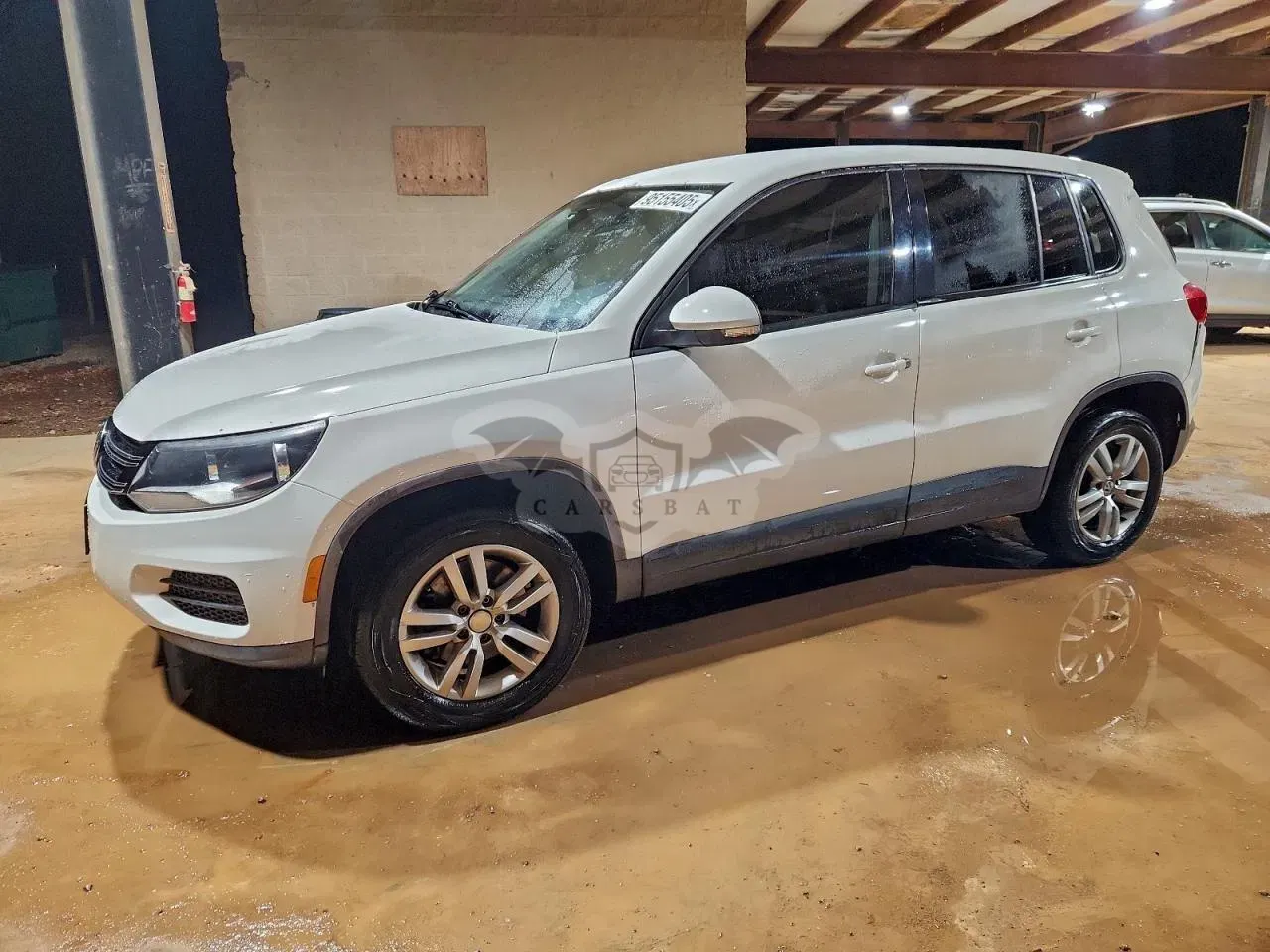 Volkswagen Tiguan S 2.0L 4 2014