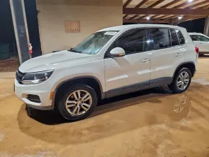 Volkswagen Tiguan S 2.0L 4 2014